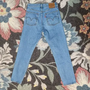 LEVI’S wedgie style jeans size 26 thumbnail 4