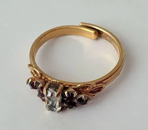 Vintage Sarah Coventry Elegant Gold Red Burgundy Gemstone Adjustable Ring thumbnail 3
