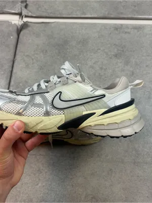 Nike V2K Run Summit White Metallic Silver FD0736-100 Women's Size 8.5 Mens 7 thumbnail 13