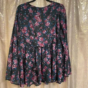 Torrid Black Pink Floral Chiffon Lattice Bell Sleeve Blouse, 1 14/16 thumbnail 3