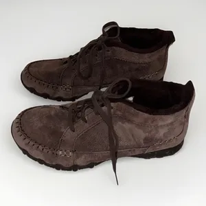 Skechers SN 44706 Women 7.5 Lineage Chukka Brown Suede Lined MoccasinBoots thumbnail 2