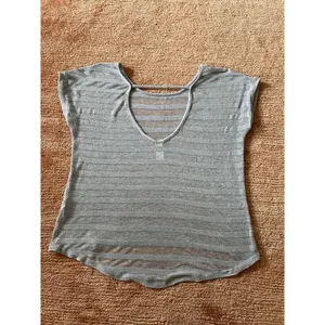 Tea n Rose Sheer Stripe Top Women Gray Short Sleeve Scoop Neck Size M thumbnail 3
