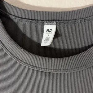 Nordstrom BP dark grey baby tee S thumbnail 3
