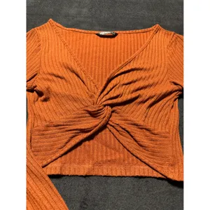 SHEIN Orange Ribbed Twist Front‎ Long Sleeve Crop Top Women's XS thumbnail 2