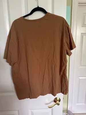 Brown cropped target tshirt  thumbnail 2