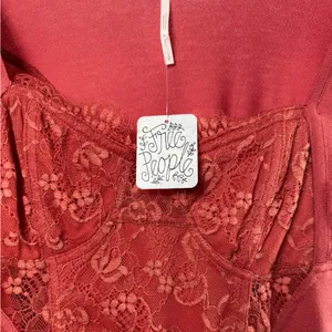 NWT Free People Long Sleeve Lace Trim Blouse‎ in Rose Size Small thumbnail 3