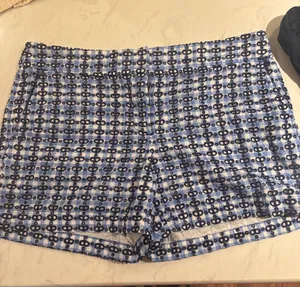 Vineyard Vines Blue Eyelet Gingham Patterned Women's Shorts thumbnail 1