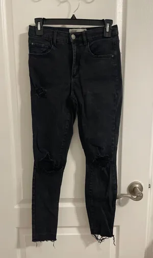 Jeans thumbnail 1