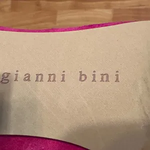 Gianni Bini Pink Suede Heels size 9M thumbnail 4
