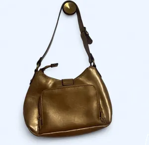 Amanda Smith Gold Shoulder Bag thumbnail 4