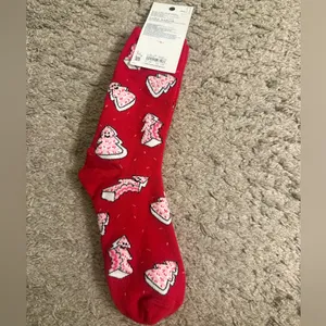 Aerie American Eagle AE Red Pink Christmas Graphic Women’s Crew Socks Set thumbnail 6