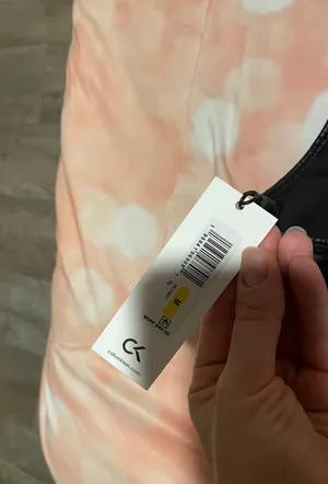 Calvin Klein performance crop top built in bra thumbnail 3