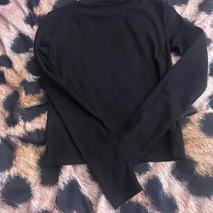 Edikted Women's Black Crop-top thumbnail 4