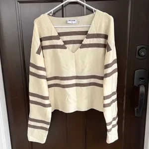 Like New LNA Clothing Sweater Size Large thumbnail 2