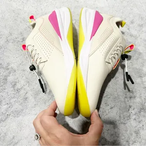 NEW Clove Women's Classic Nursing Sneakers in Lemon Aid Limited Ed Size W‎ 8.5 thumbnail 3