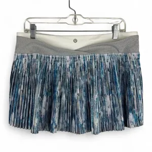 Lululemon Time‎ To Shine Skirt Skort Size 10 Blurry Belle Battleship Stripe thumbnail 2