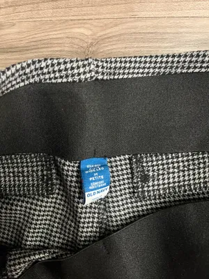 Old Navy Pants  thumbnail 2