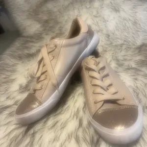 Women’s Beige Lace-Up Sneakers Size 8.5 thumbnail 3