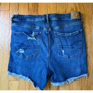 American Eagle Women Shorts 14 Blue Denim Next Level Stretch High Rise Shortie thumbnail 3