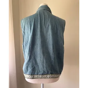 Vintage Y2K New Look Light Wash Denim Embroidered Full Zip Collared Vest thumbnail 5