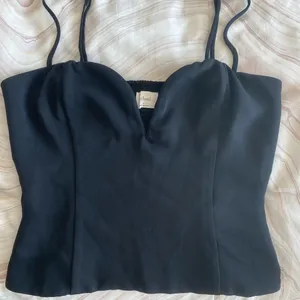 Wilfred Aritzia Novella Black Camisole Top Size S thumbnail 1