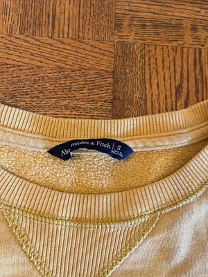 Vintage Y2K Abercrombie & Fitch Mustard Crewneck with White A&F Appliqué thumbnail 3