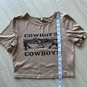 Cowboys Horse Crop Tee Womens Small Beige Tan thumbnail 5