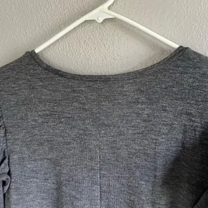 [Ann Taylor Factory] NWT Heather Gray Flutter Sleeve Long Sleeve Shirt thumbnail 5