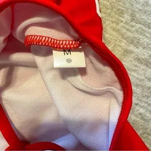 Red swimsuit Size M thumbnail 4