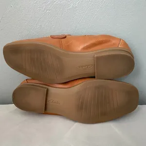 Clarks Collection Lyrical Way Shoe Size 7 Brown Leather Loafers Flats Perforated thumbnail 10