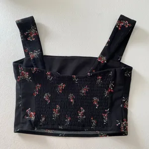 Abercrombie & Fitch Floral Crop Top Black Red Sleeveless Smocked Back Bralette S thumbnail 3