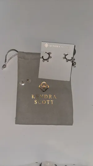 Kendra Scott Earrings thumbnail 3