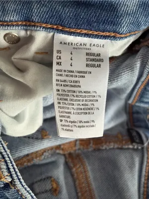 American Eagle Outfitter Light Wash High-Rise Ripped distressed Jeans Sz 4 denim thumbnail 8