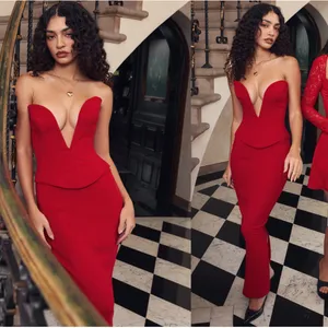 HOUSE OF CB‎ 'Lydia' Red Rose Plunge Corset NWOT size L D- DD thumbnail 2