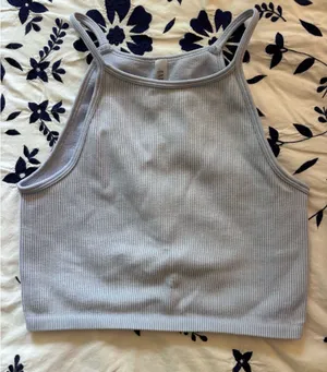 Aritzia Workout top thumbnail 3