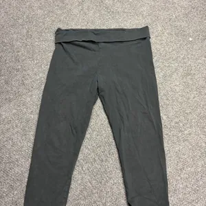 Victorias Secret Black Love Rhinestone Foldover Waist Cropped Leggings L 330785 thumbnail 2