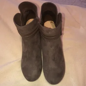 Solanz Size 6M Carlita Booties Boot Heels thumbnail 5