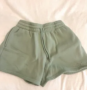 White Fox Boutique shorts thumbnail 1