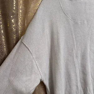 Aerie Light Gray White Textured Knit Oversized Lightweight Sweater XS thumbnail 6