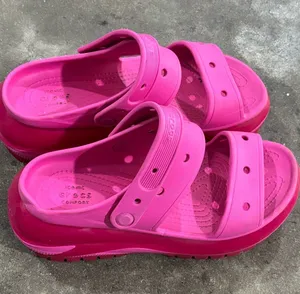 Crocs Classic Mega Crush Clog Juice Pink size  8 thumbnail 1