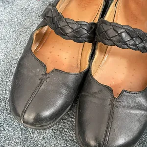 Hotter UK England Made Black Leather Flats Braided Strap Mary Janes Womens 7 thumbnail 2