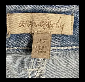 Wonderly Urban Cowboy Light Wash High Rise Boot Cut Jeans With Tie Closure. gently warn& are in excellent condition. measurements approximately 13” waste x 10” rise x 42” long. Non smoking home. priced to sell at as is condition. Don’t like my price, make reasonable offer! And thank you for checking my closet. thumbnail 5