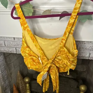 Free People All Tied Up Crop Top NWT Large Yellow Floral Tie Back Brami thumbnail 2