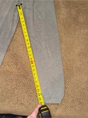 PINK Victoria's Secret Women’s Gray Fleece Jogger Sweatpants thumbnail 6
