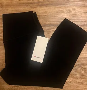 Lululemon align HR Crop 23” Size 12 thumbnail 1