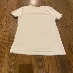Women’s dri-fit nike tee extra  small thumbnail 3