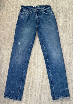 Zara distressed medium wash button-up straight leg denim jeans Size 30 thumbnail 1