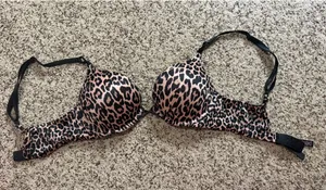Victoria's Secret Bra Bombshell Push-Up thumbnail 1