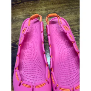 Crocs Pink Flats‎ Size 11 thumbnail 6