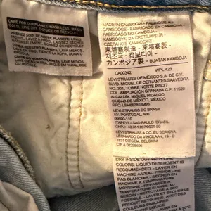 Levi's 501 Light Blue Jean Shorts thumbnail 4